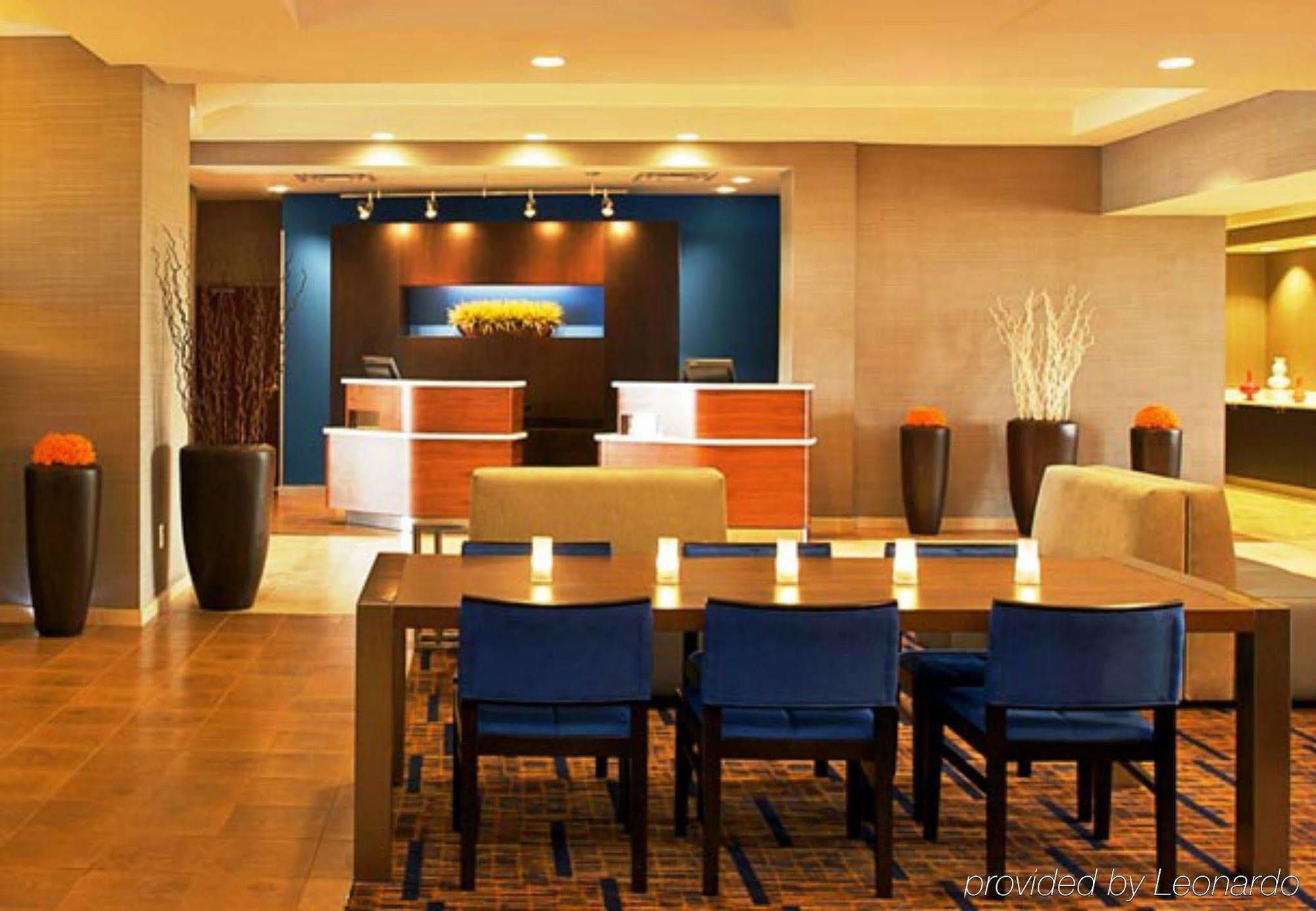 Courtyard Woodbridge 3* Edison