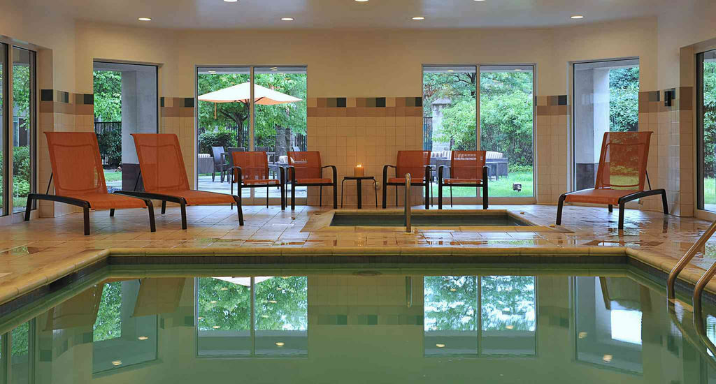 Courtyard Woodbridge Hotel Edison