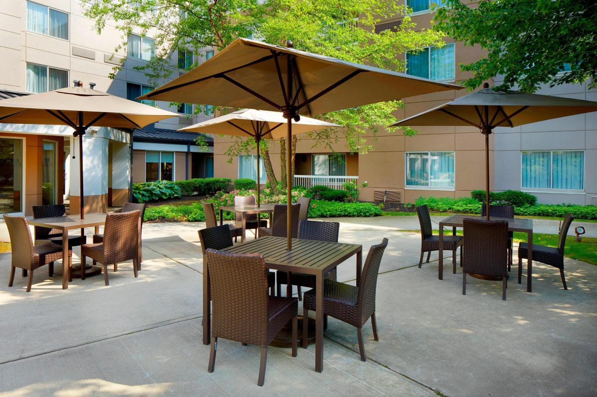 Courtyard Woodbridge