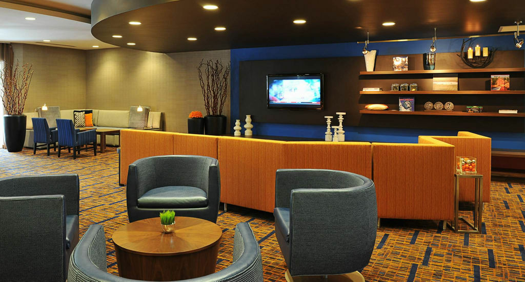 Courtyard Woodbridge 3* Edison